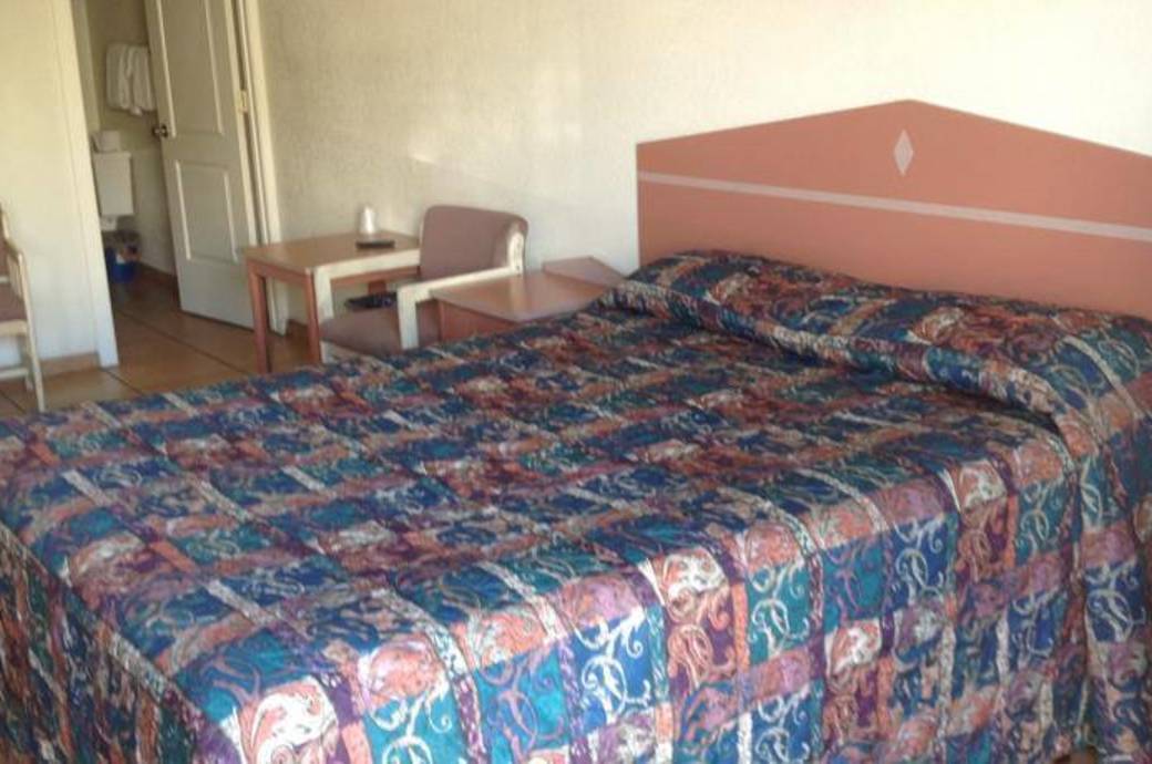Redwood Motel