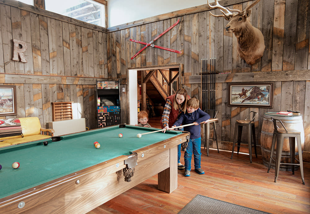 Arapaho Valley Ranch Main Lodge Pool Table Family - Granby, Colorado