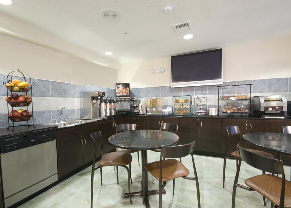 Microtel Inn & Suites
