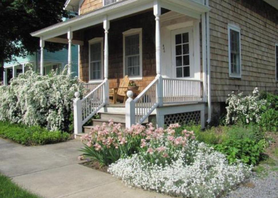 Annies Guest House
