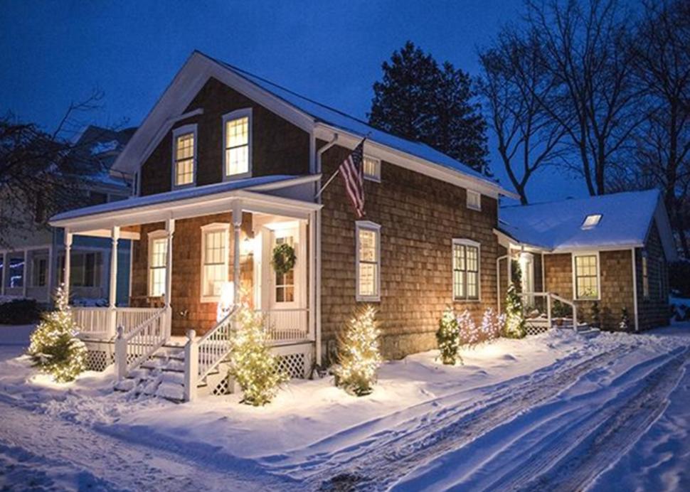 Annies Guest House Winter