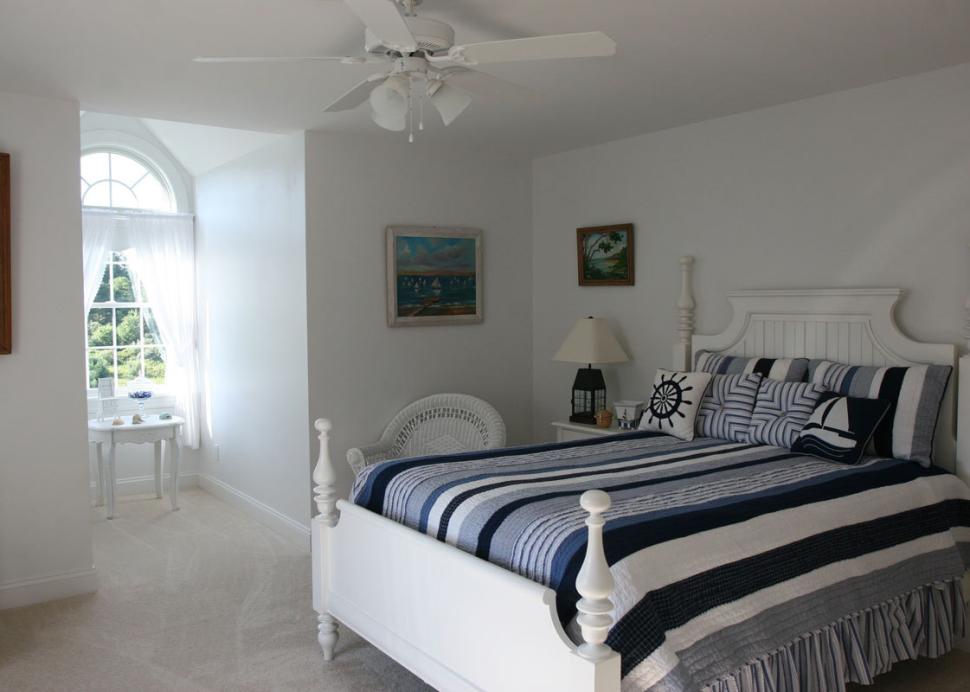 The relaxing Sailaway Room at Another World B&B