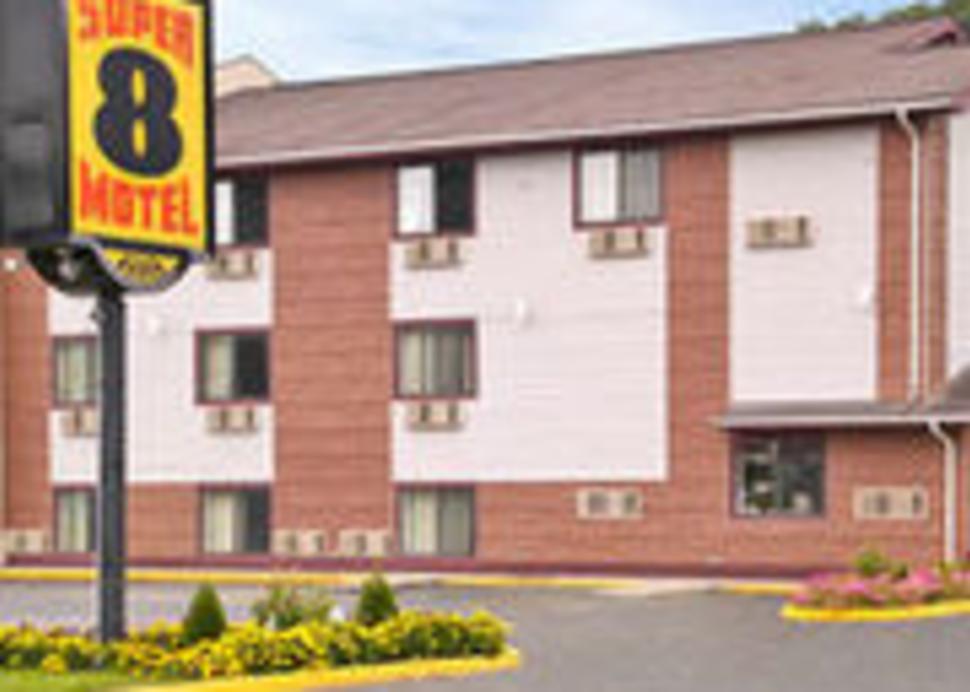 Bath Super 8 Motel