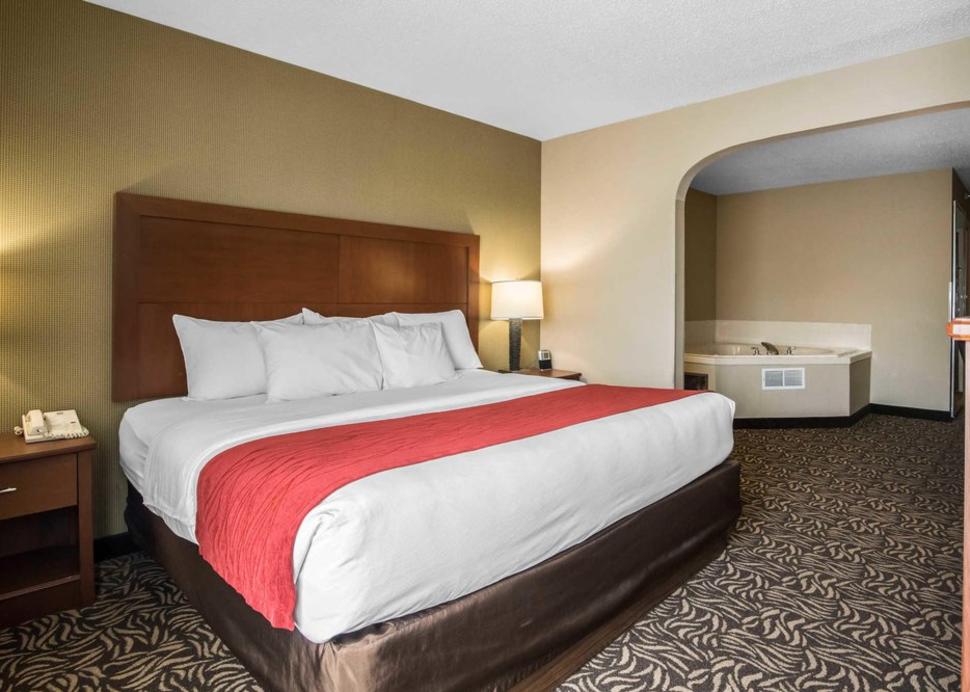 Clarion Inn & Suites