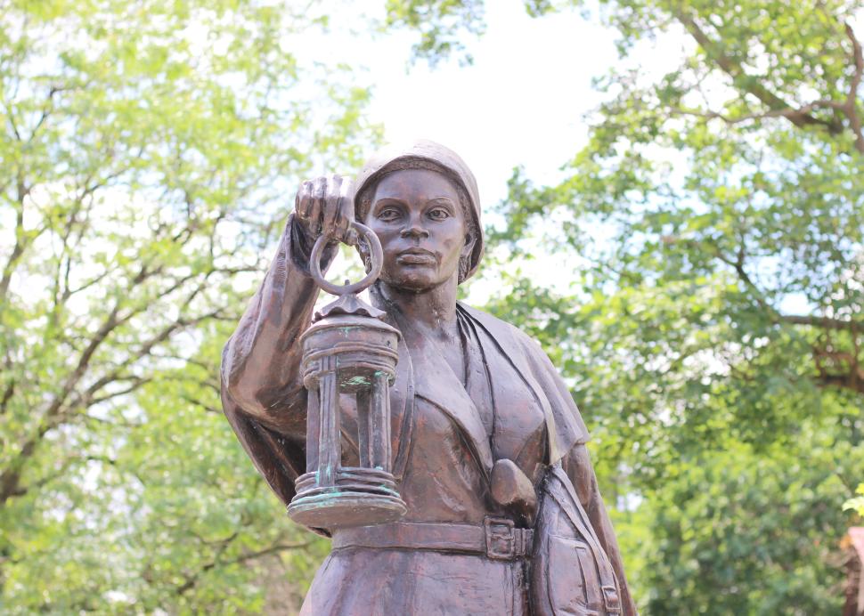Harriet Statue