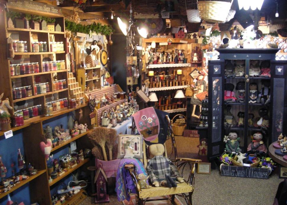 Cottage Gift Shop in Elmira