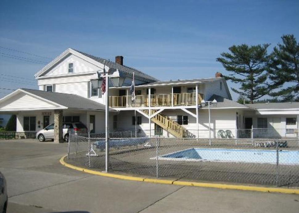 Erwin Motel - front