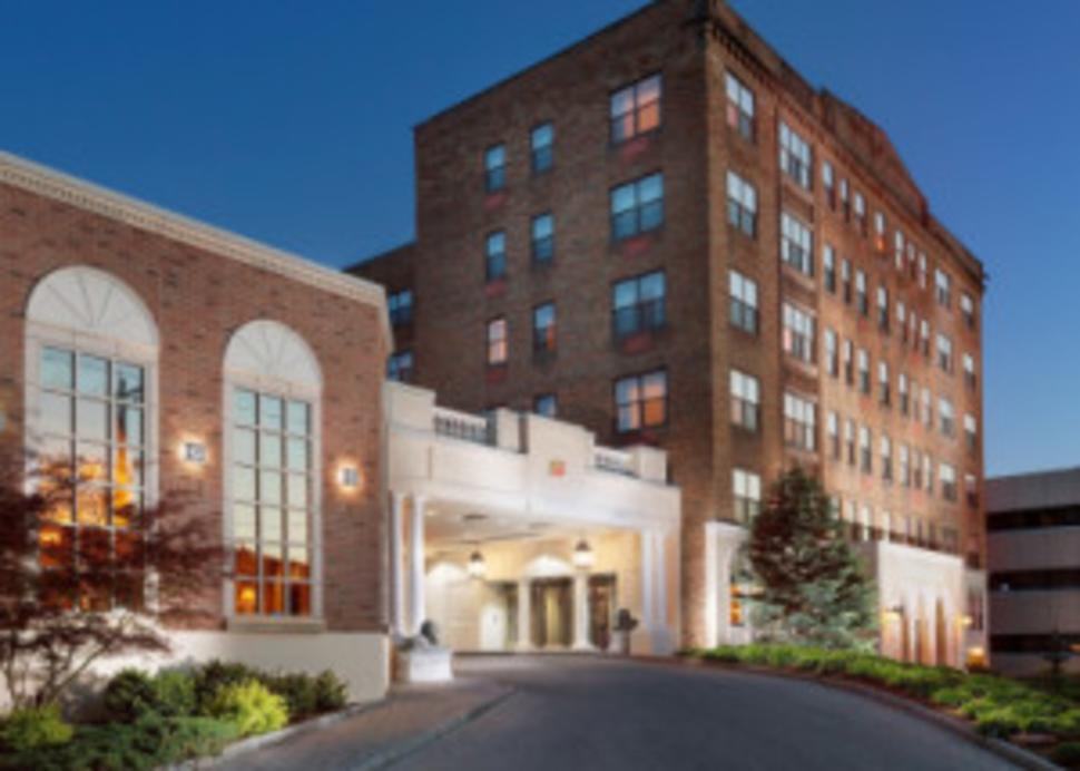 Genesee Grande Hotel