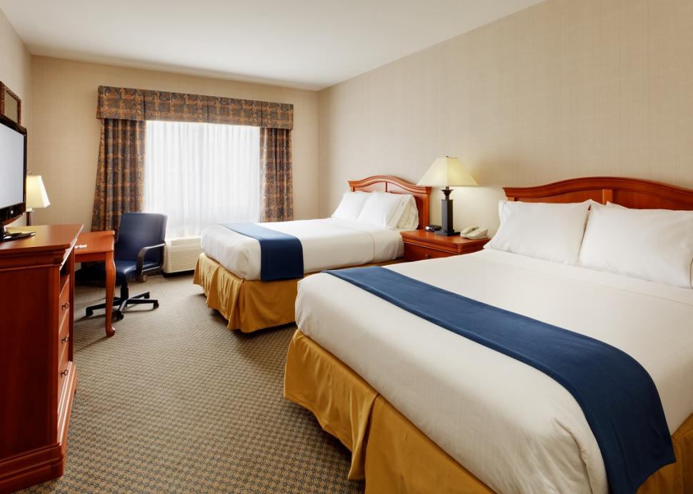 holiday-inn-express-victor-room