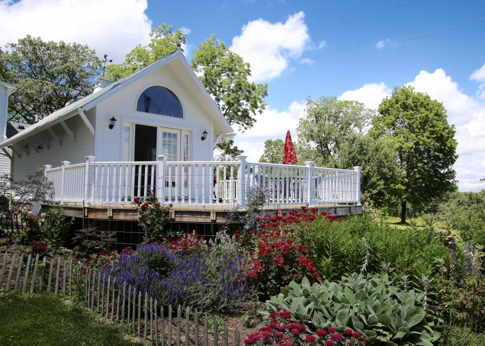 Mallard Cottage, just for the two of you and...your pet!