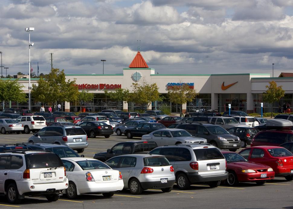 OUTLETS