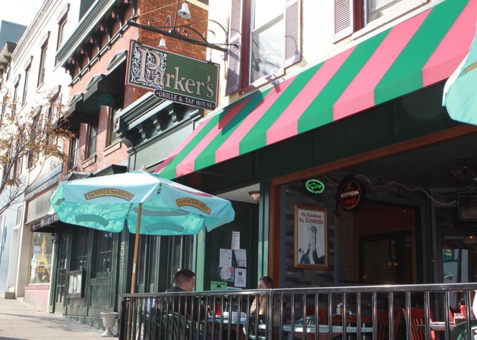 Patio seating at Parker's Grille and Tap House