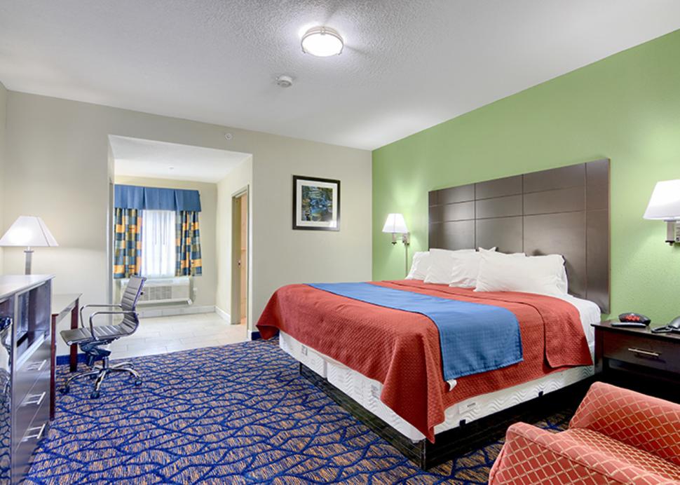 Rodeway interior room