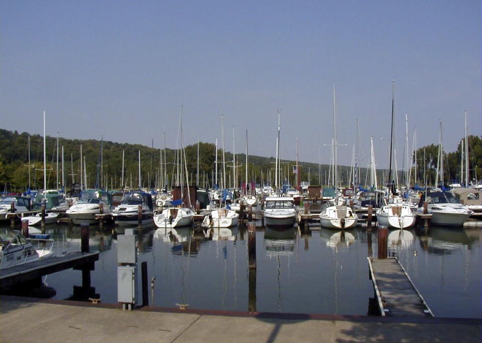 Treman State Marine Park Marina.jpg