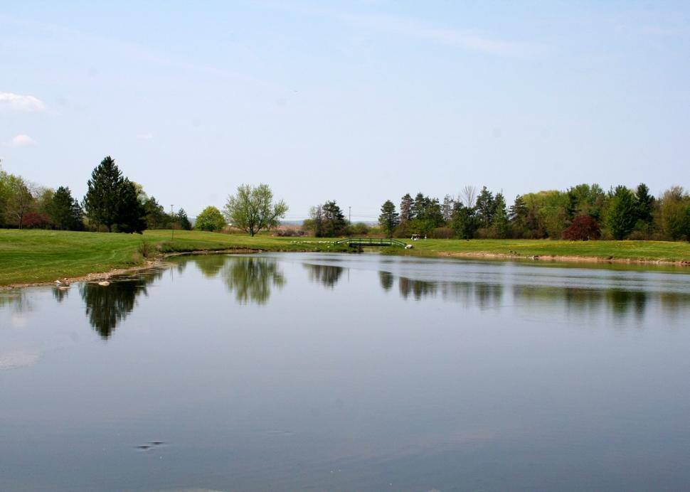 centerpointe-golf-course-canandaigua-exterior-6