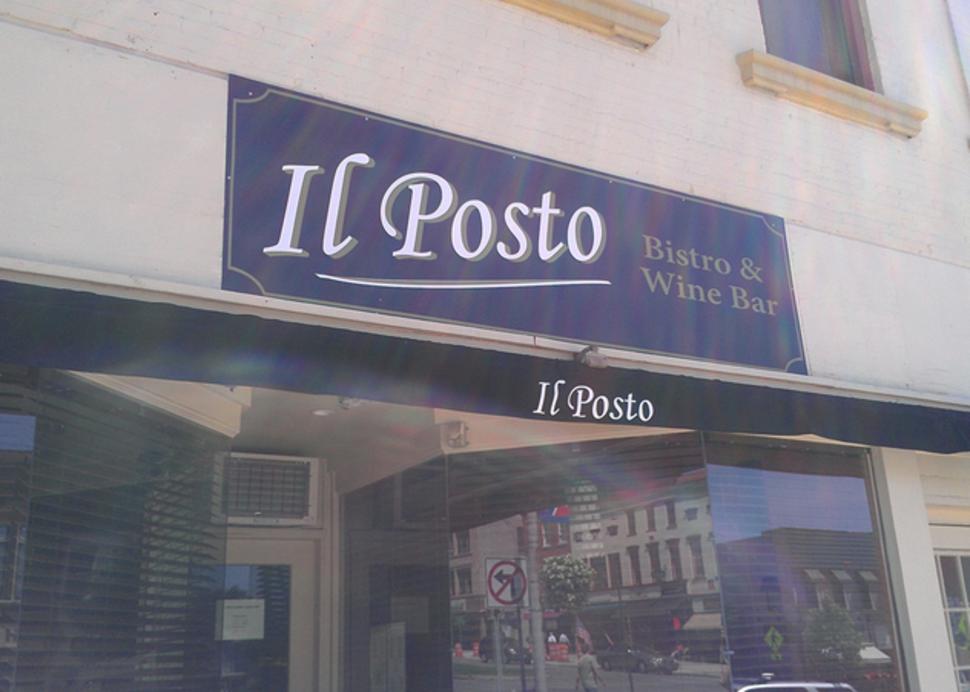 Exterior sign of Il Posto in Canandaigua