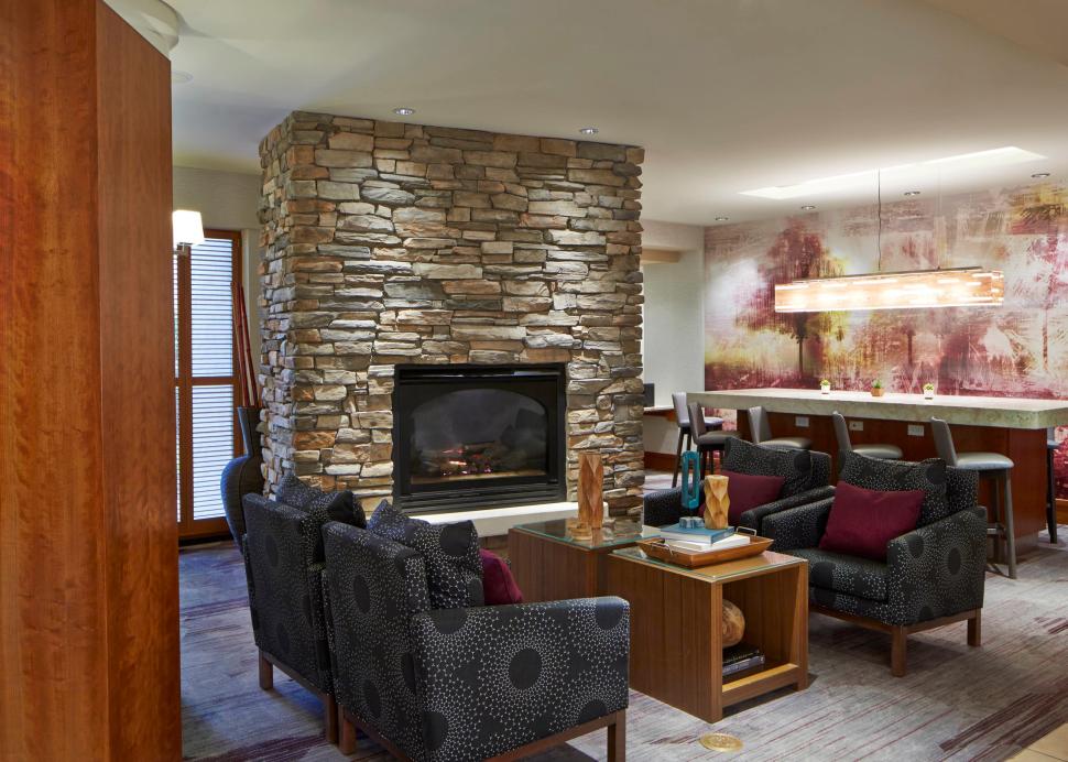 Lobby - Seating Area