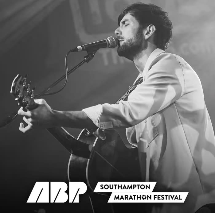 Calum Lintott singer