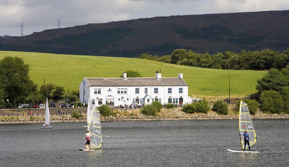 Hollingworth Lake Medium
