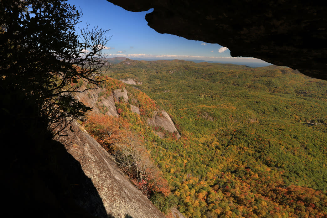 7_hikes_whiteside_mountain_2ab1cc37-e859-460c-bb2f-4547d0da3c02