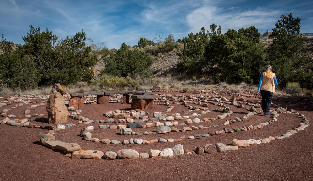 The library labyrinth built by the community