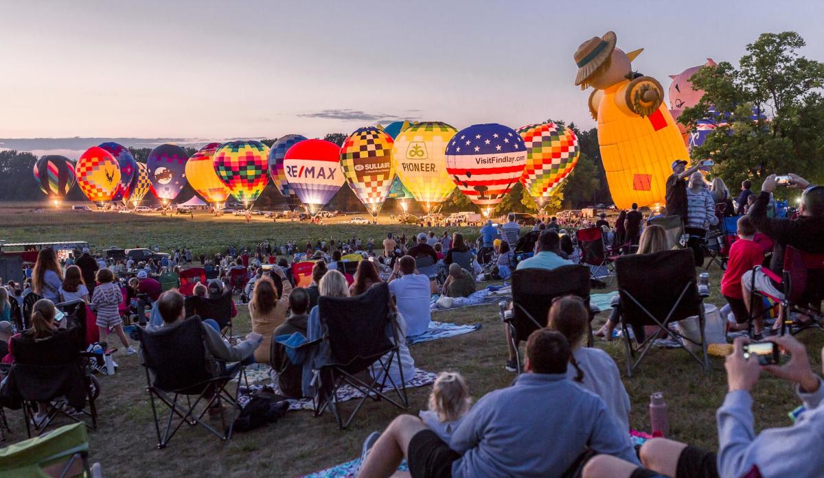 Conner Prairie Jupiter Flights hot air balloon glow