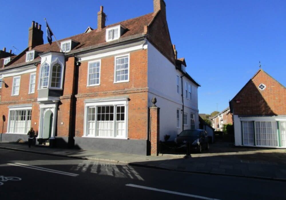 North Walls House B&B | Chichester