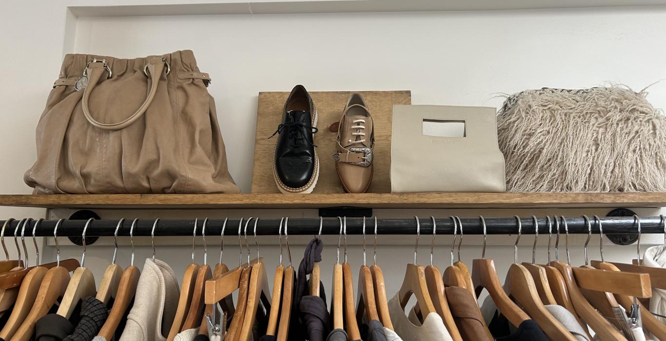 Vintage finds clothing outlet