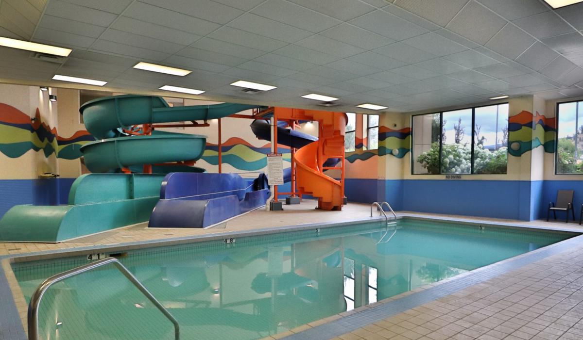 Kanata Pool