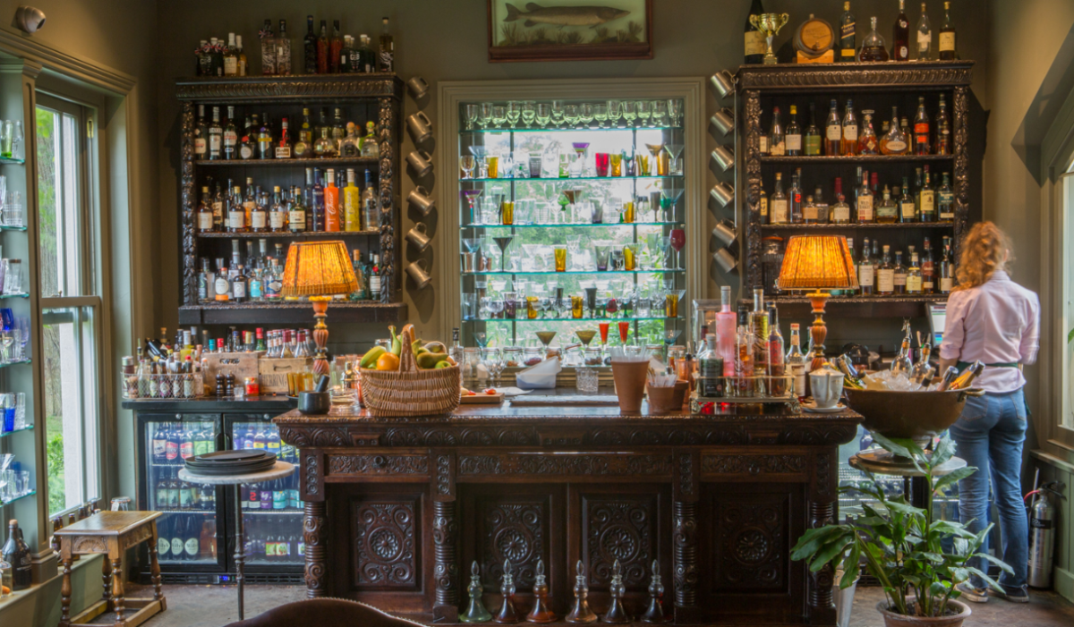 The Pig at Brockenhurst Bar Area