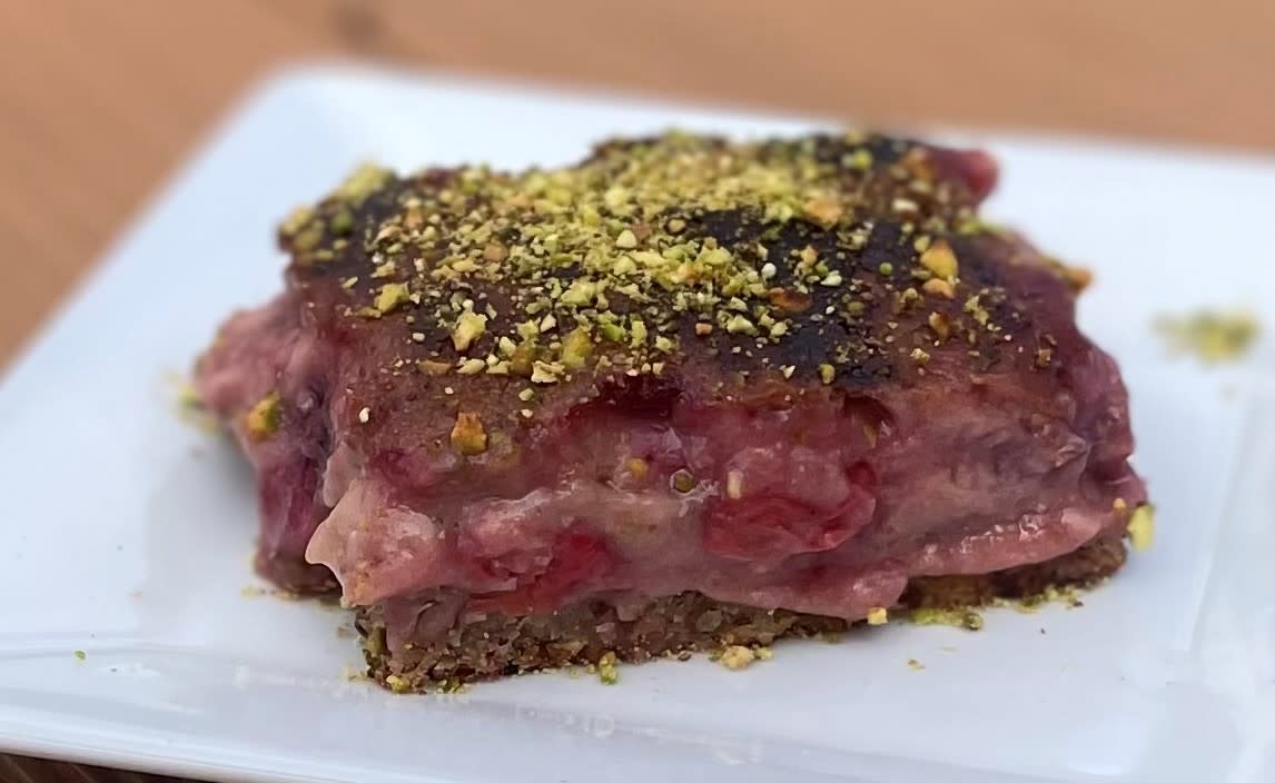 Cherry/ pistachio bar