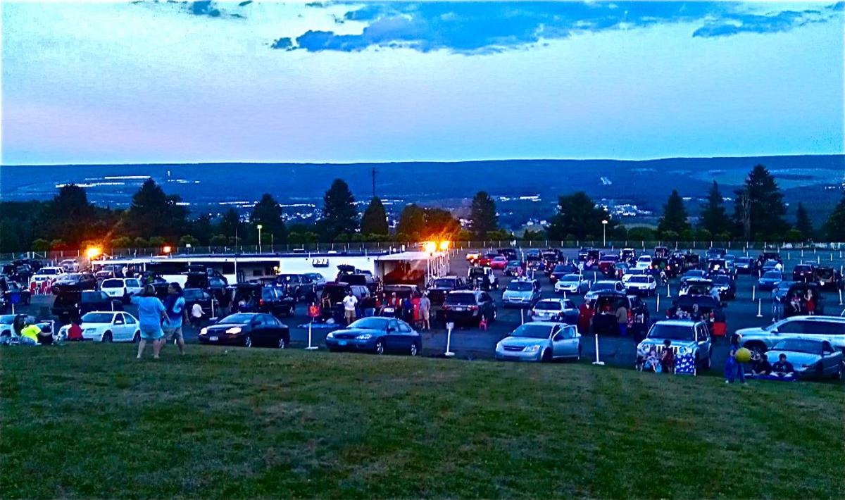Circle Drive-In Crowd in Scranton, PA