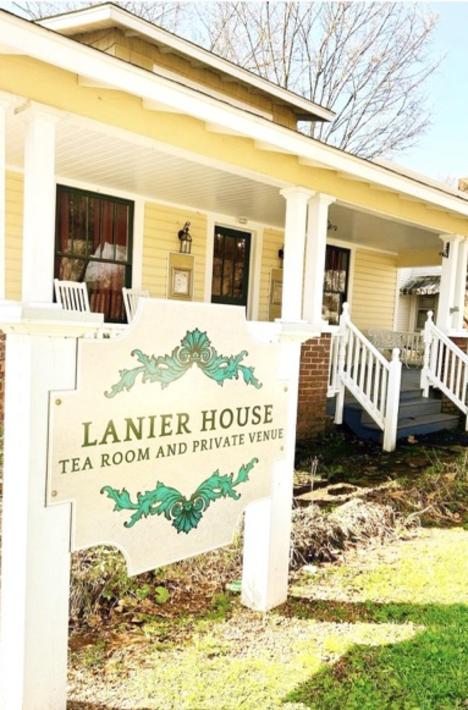 Lanier House Outside