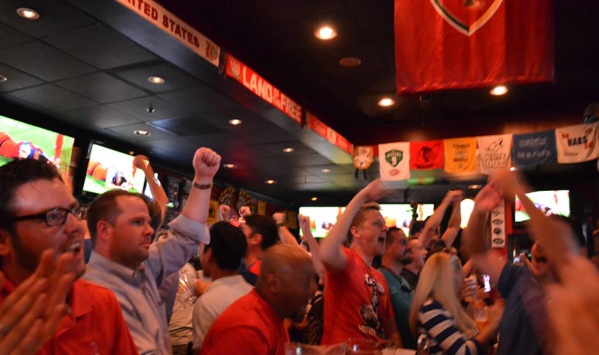 The Bird Sports Bar Cheering