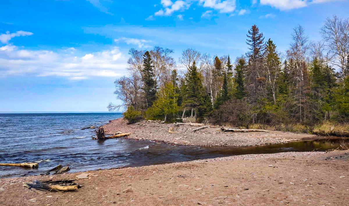 Gratiot River flows into Lake Superior at Gratiot River County Park.