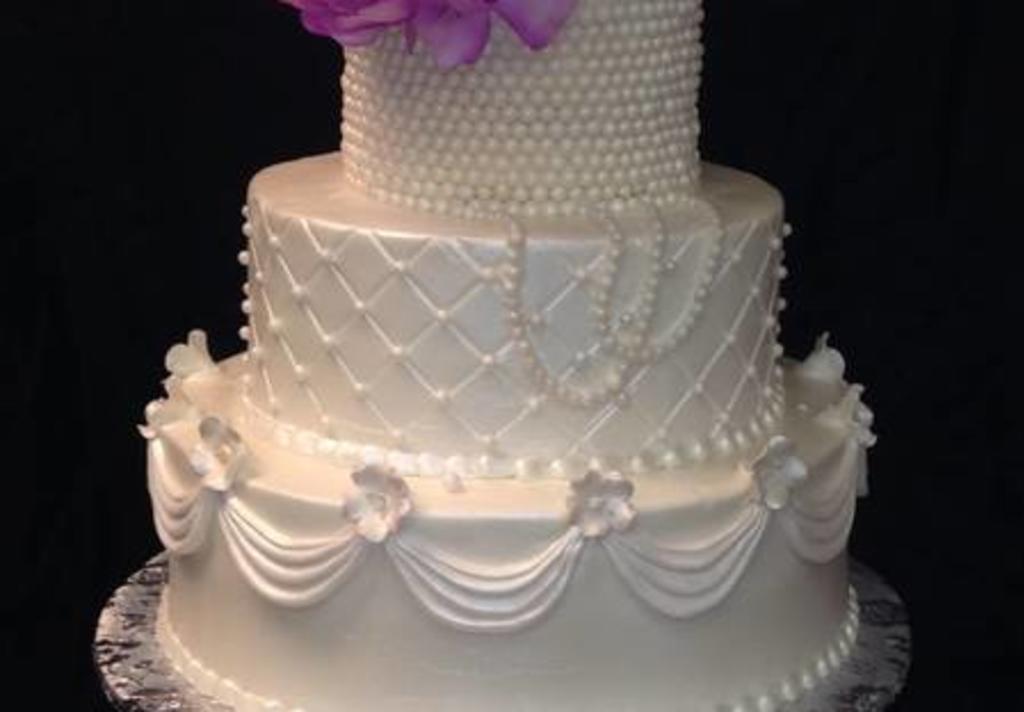Tammy Allen Premier Wedding Cakes