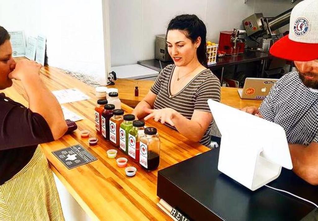 Revolucion Coffee & Juice