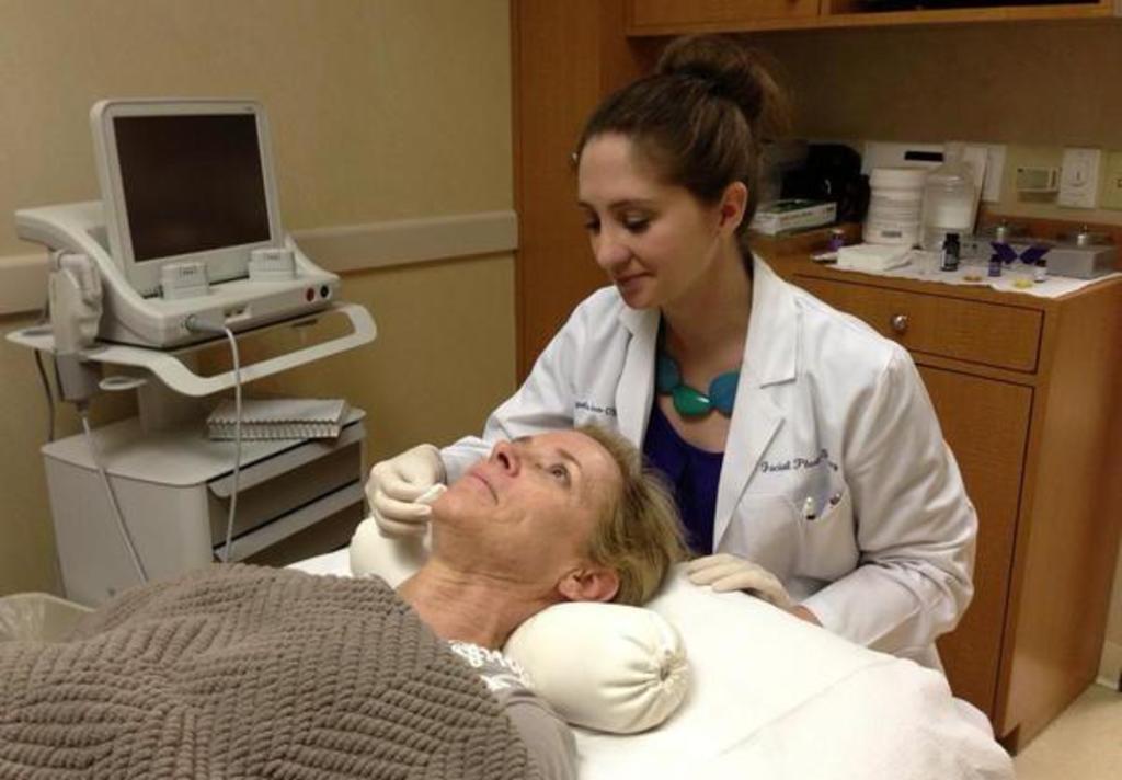Dr. Angela Sturm