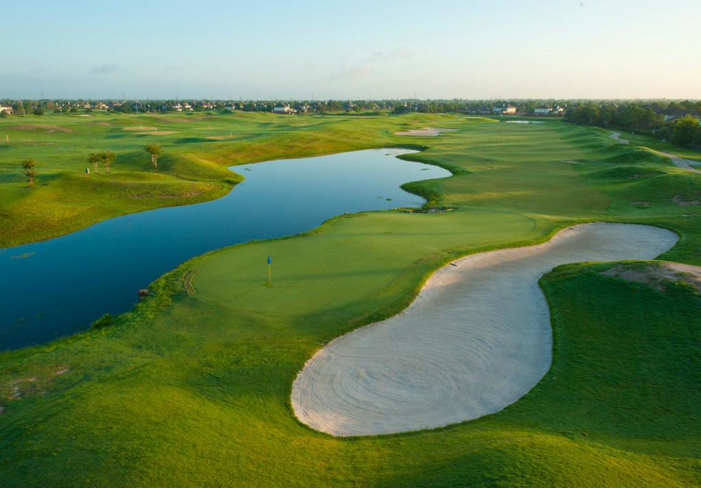 Houston National Golf
