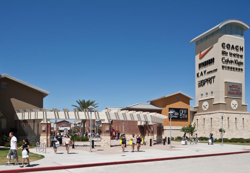 Houston Premium Outlets