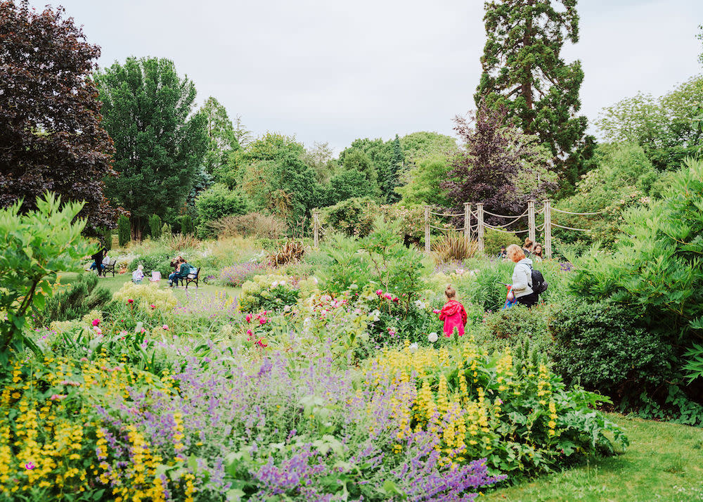 Bishop's Palace Gardens, Chichester