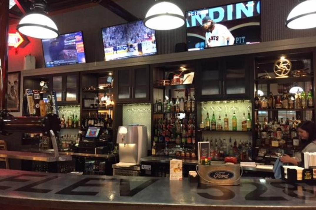 bar