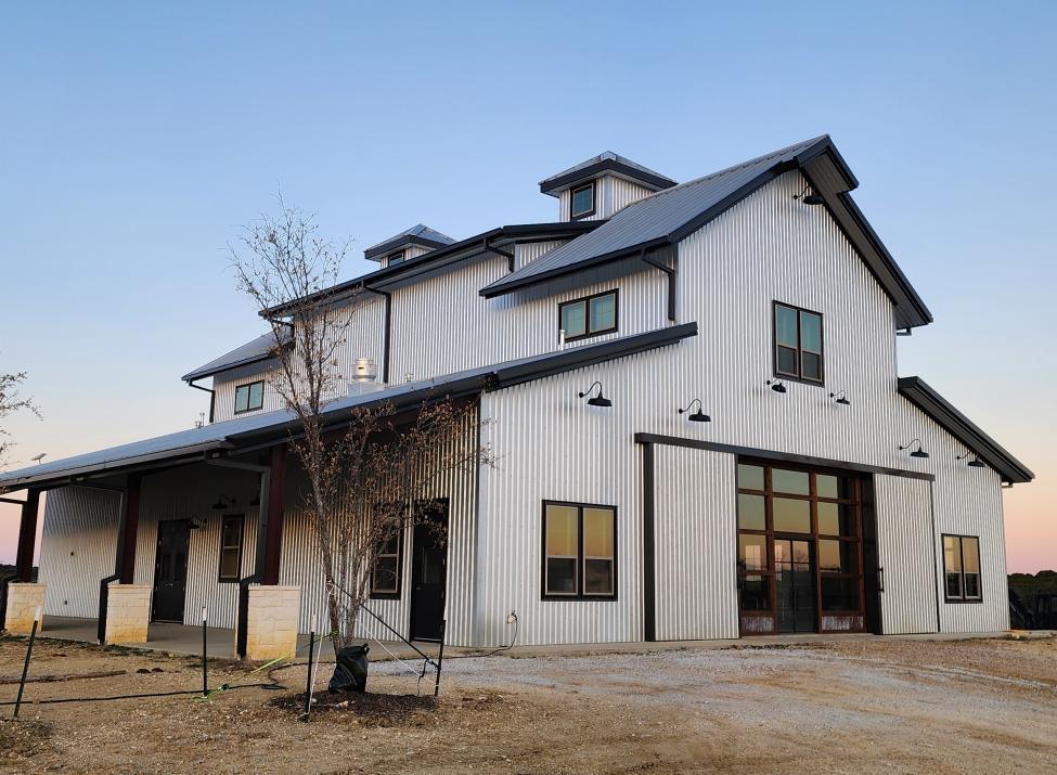 Black Star Barn