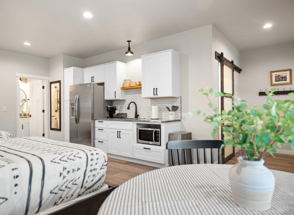 Bungalow 6 interior