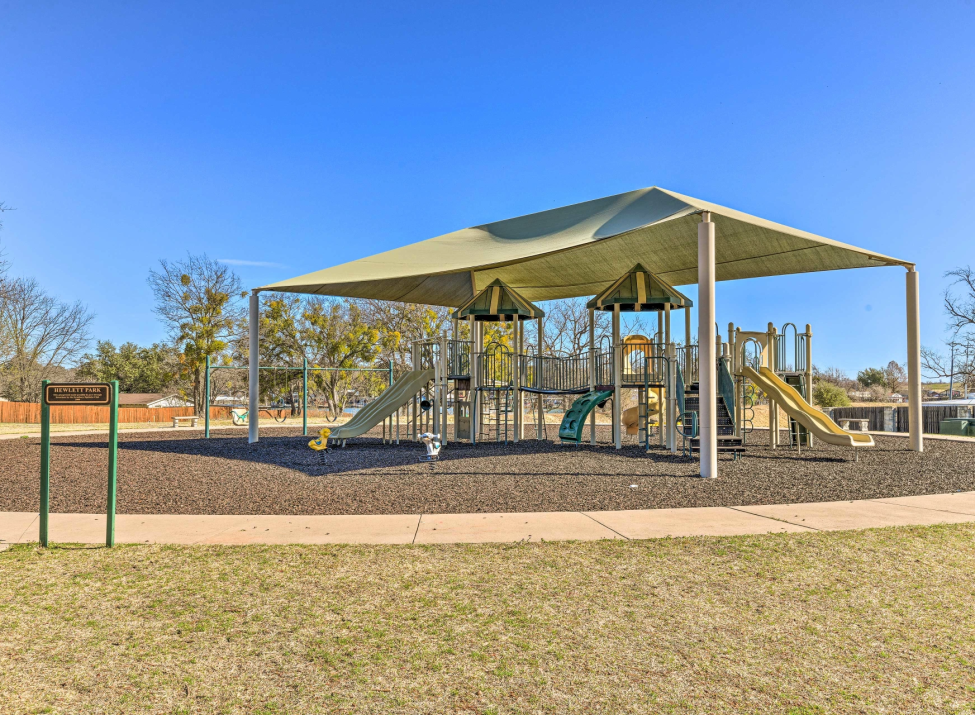 Hewlett Park Playground