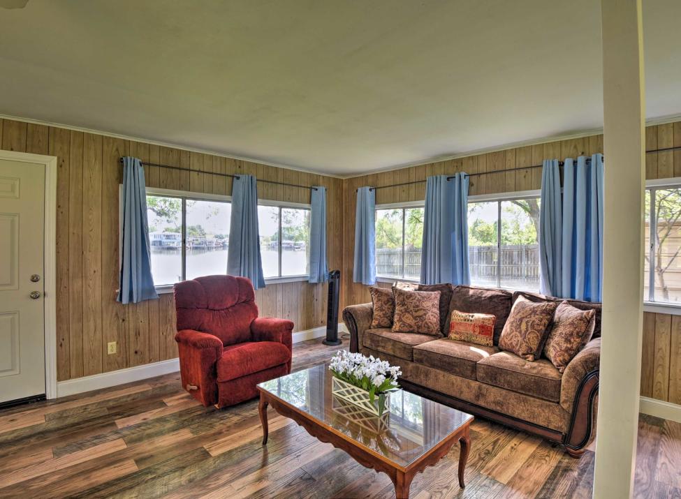 Lake Front Separate Guesthouse