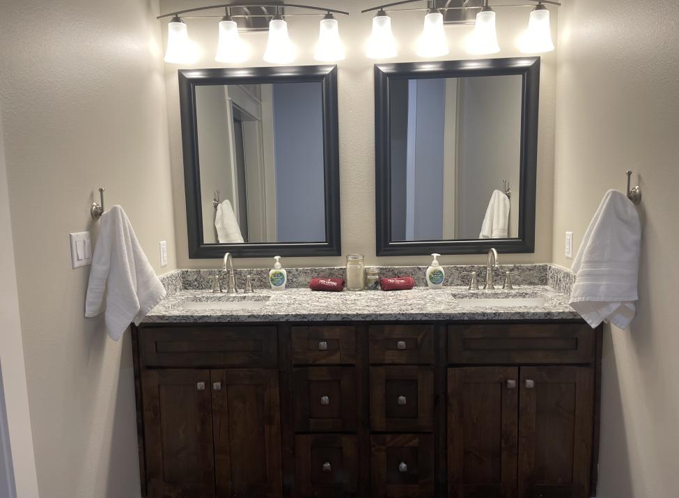 Double Vanity Area