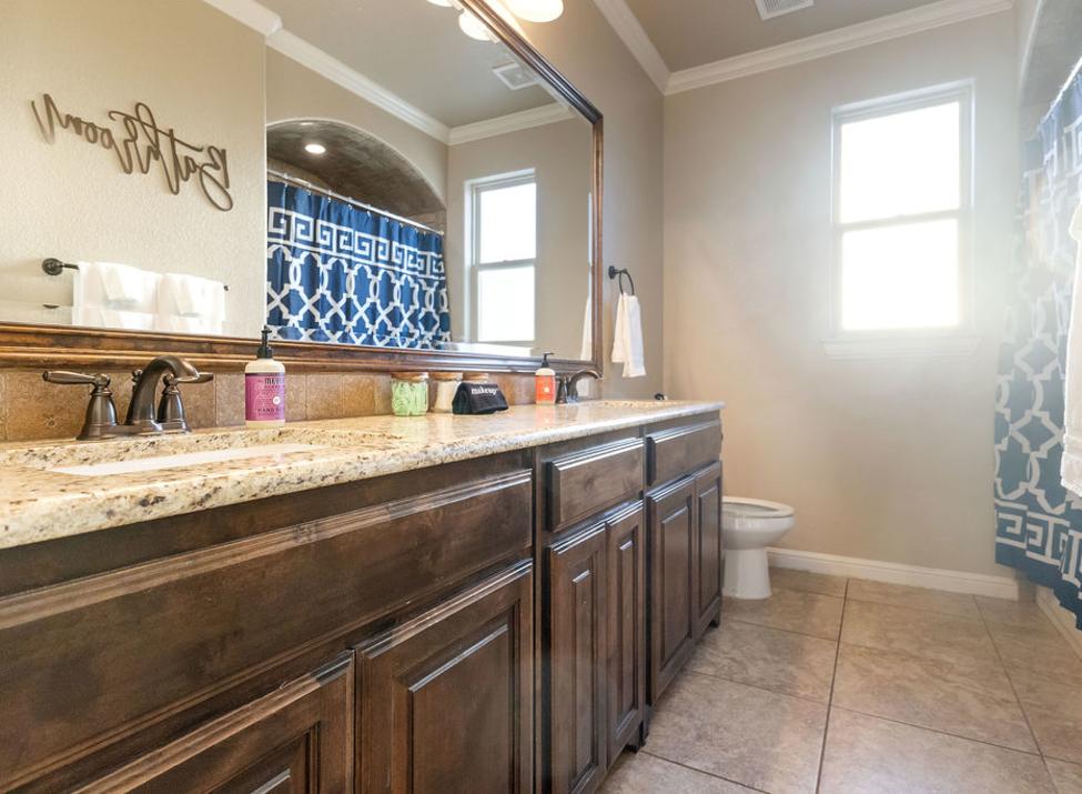 2nd Bathroom