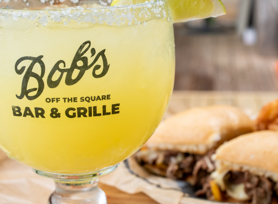 Food & Drinks at Bob’s!