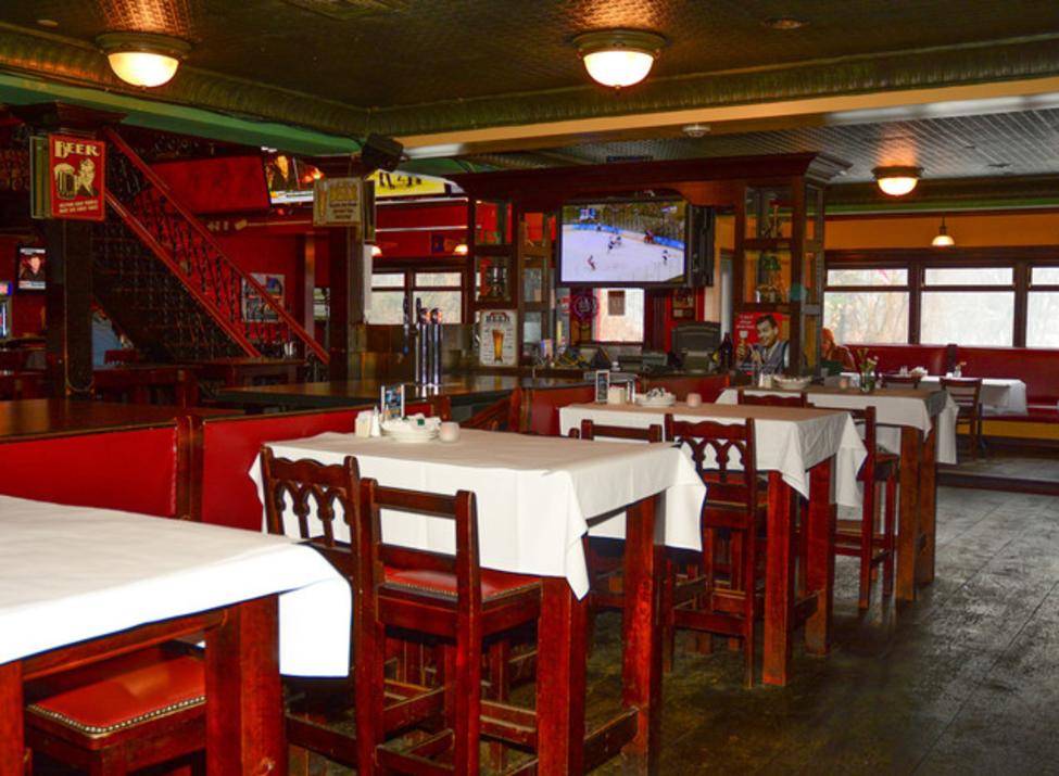 Burke's Bar and Restaurant